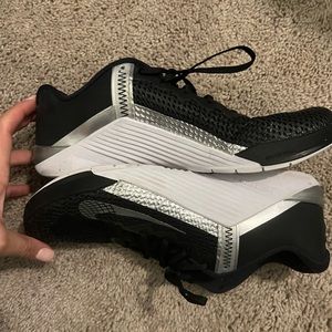 Women’s Black Metcons, lightly used. Women’s size 11.5